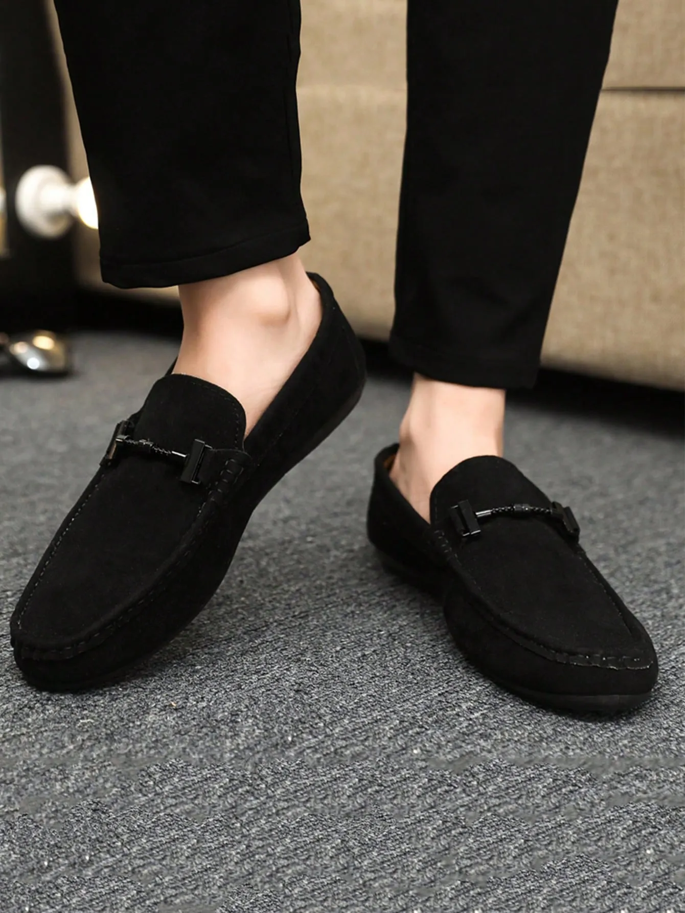 4-Season Men's Loafers New Casual Shoes Versatile Moccasins Slip-On Fabric Flats Leather Dress Shoes, Black, Runs Small By 1 Size
