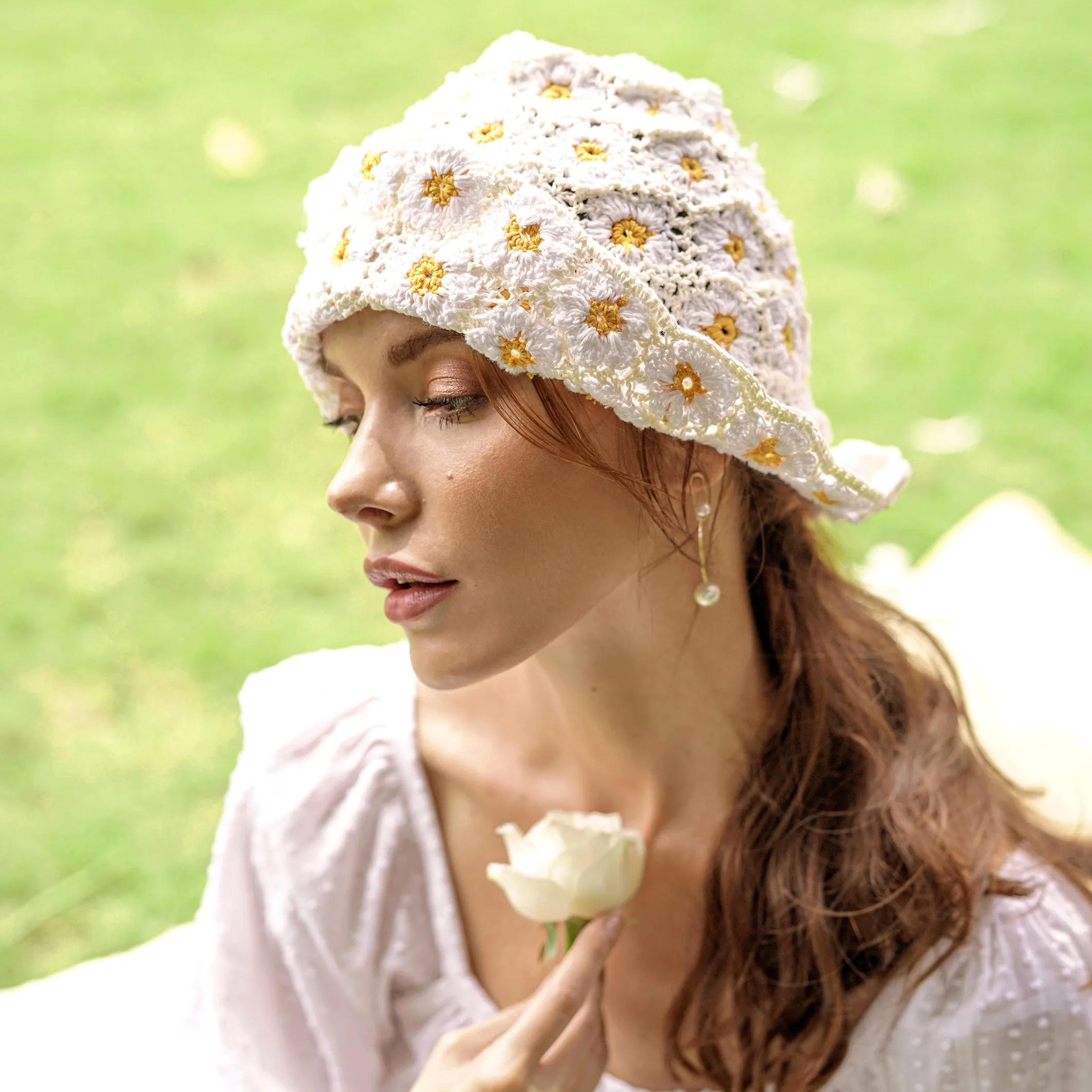 Flora Crochet Hat, in Off White