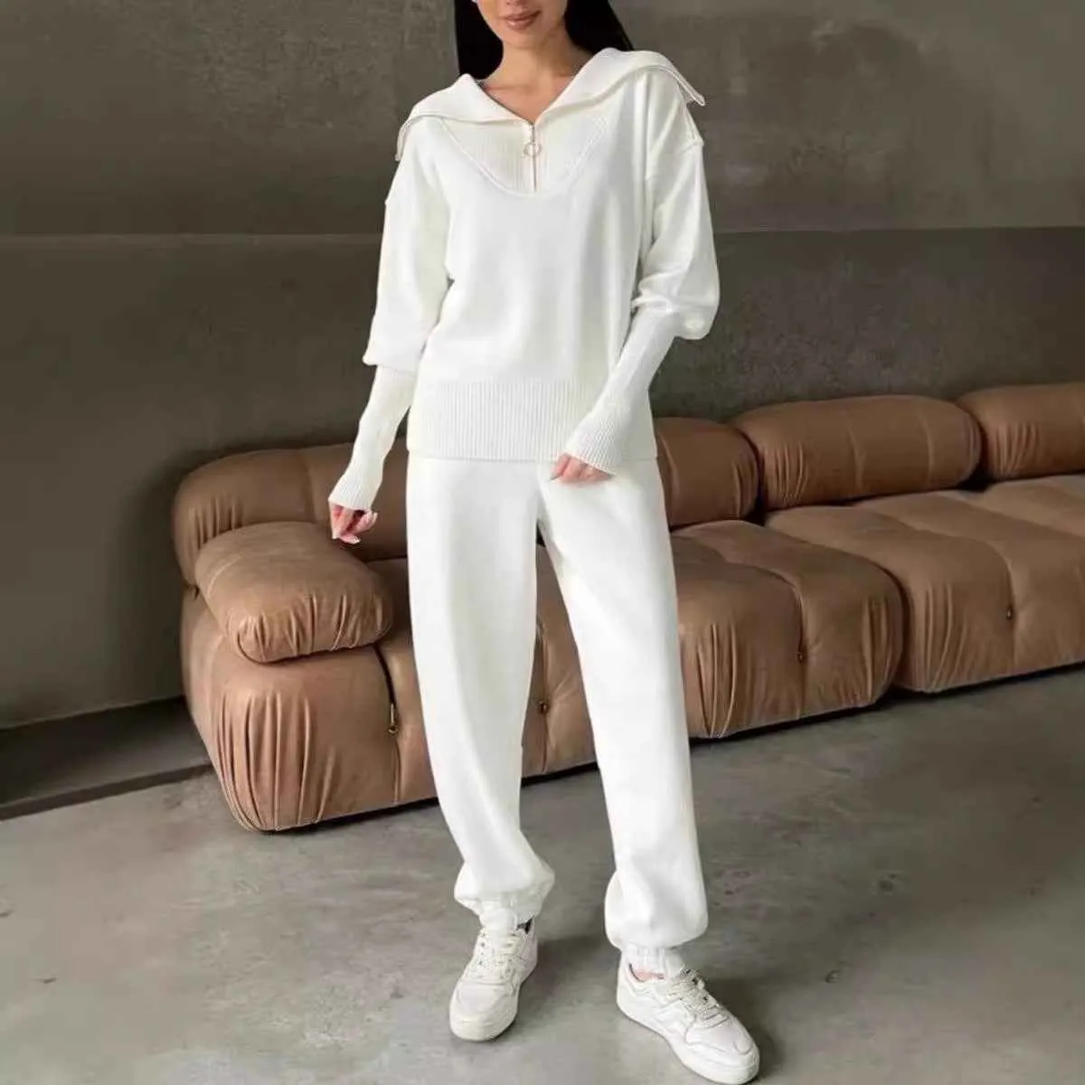 Lounge Suit - Women's Polyester Zipper Top & Drawstring Pants - Active & Comfy