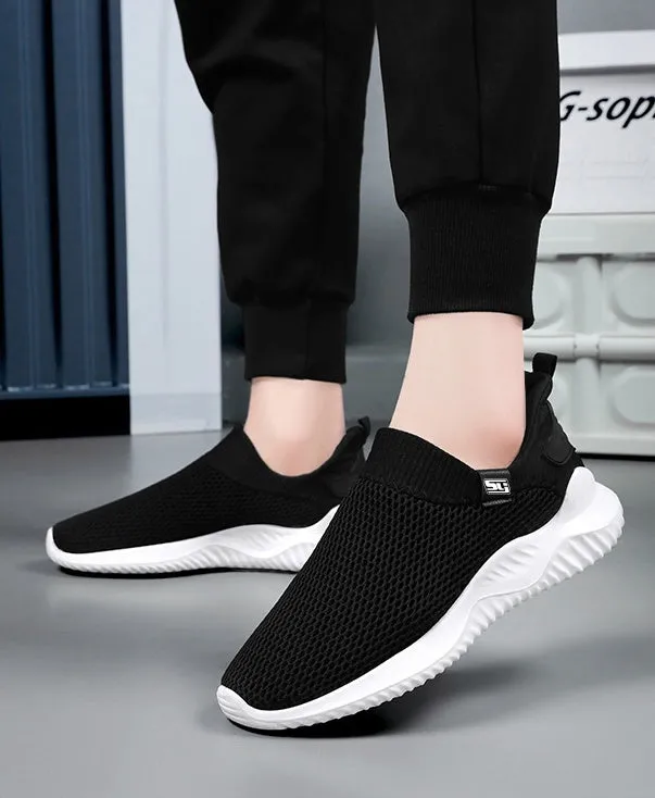 Non-Slip Outsole Solid Slip-On Sneakers for Training and Running
