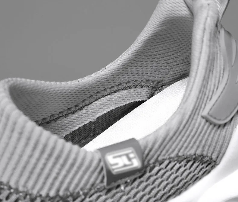 Non-Slip Outsole Solid Slip-On Sneakers for Training and Running