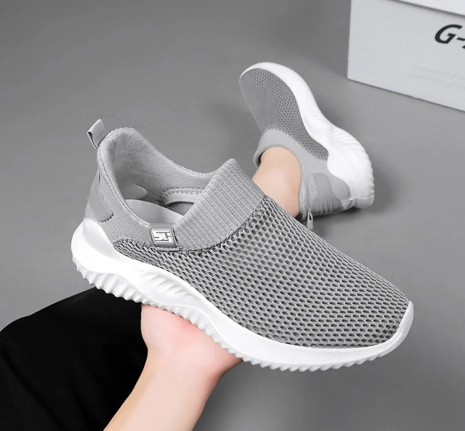 Non-Slip Outsole Solid Slip-On Sneakers for Training and Running