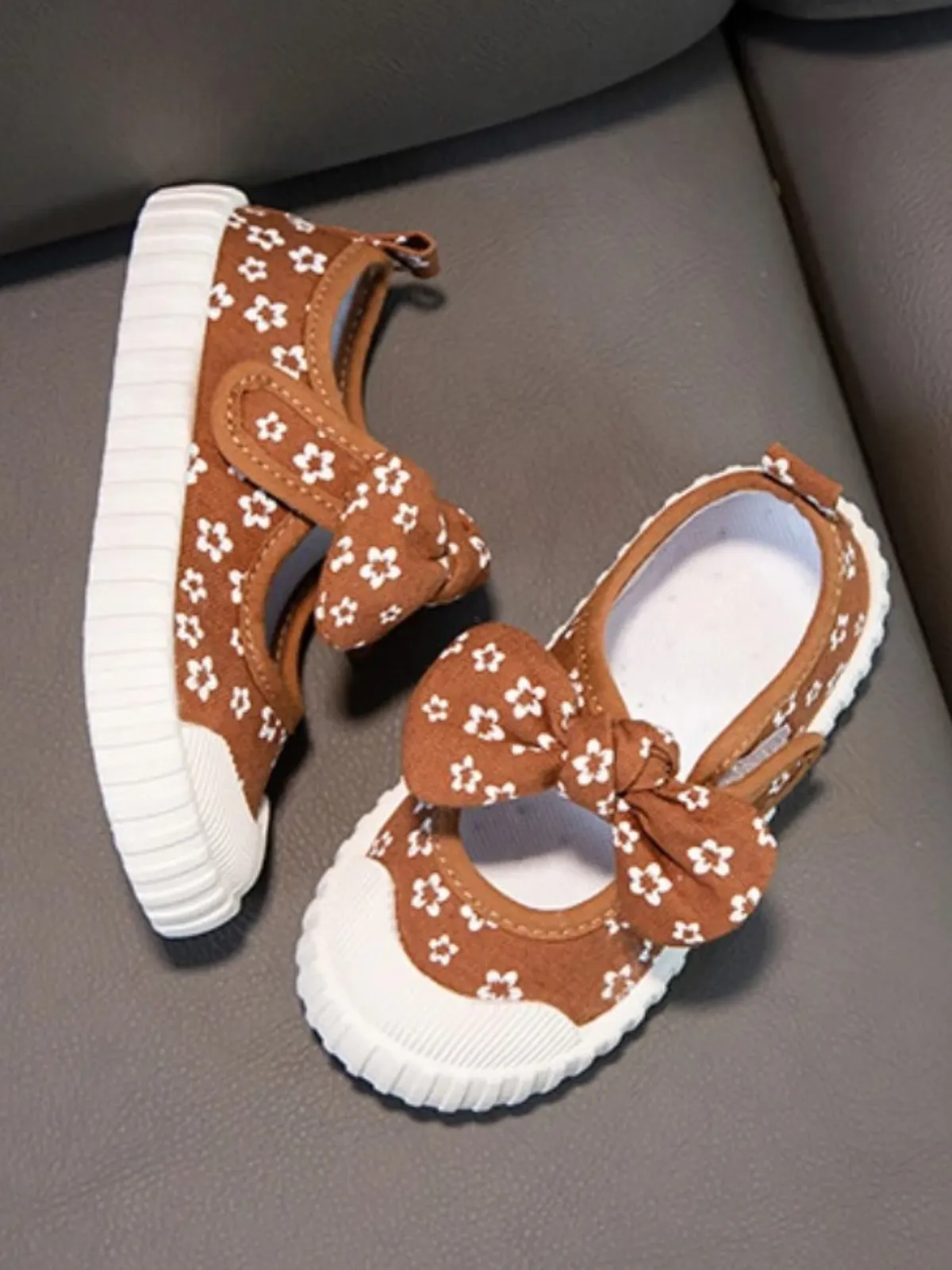 Proudly Cute Canvas Bowknot Sneakers