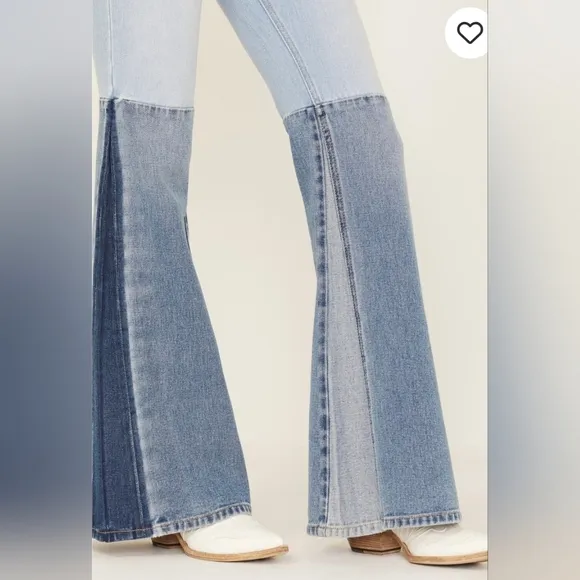 SHYANNE Womens Two Tone Seamed Light Wash HIGH RISE FLARE JEANS
