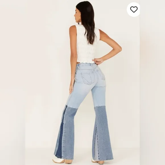 SHYANNE Womens Two Tone Seamed Light Wash HIGH RISE FLARE JEANS